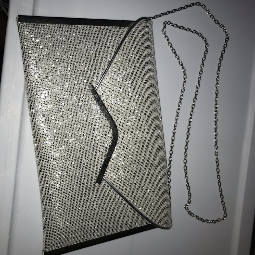 Silver glittery handbag for formal events